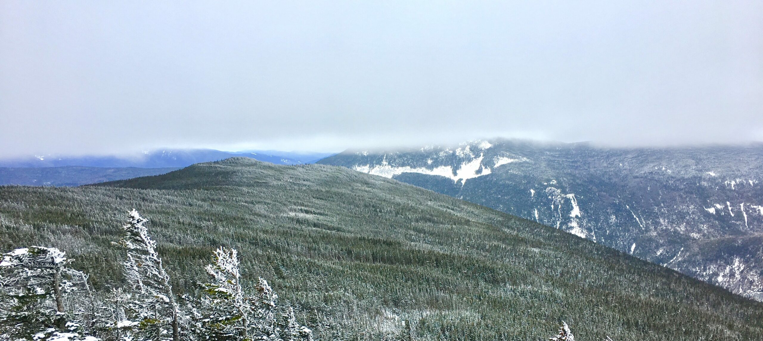 New Hampshire’s Best Winter Hikes (For Beginners & Experts)
