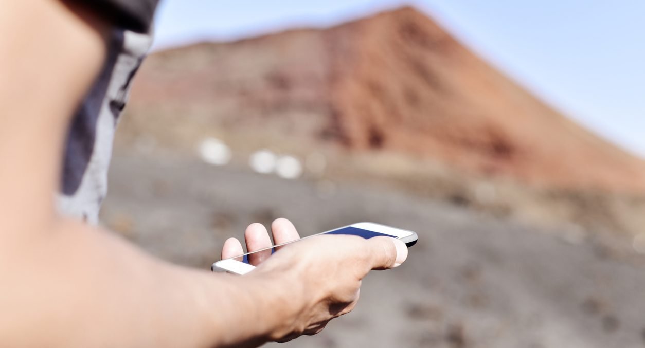 12 Best Apps Every Hiker Should Download