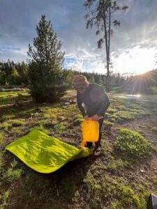 Inflating with the pump bag