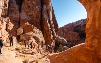 Fiery Furnace Hike Guide: Navigate Arches National Park’s Hidden Labyrinth