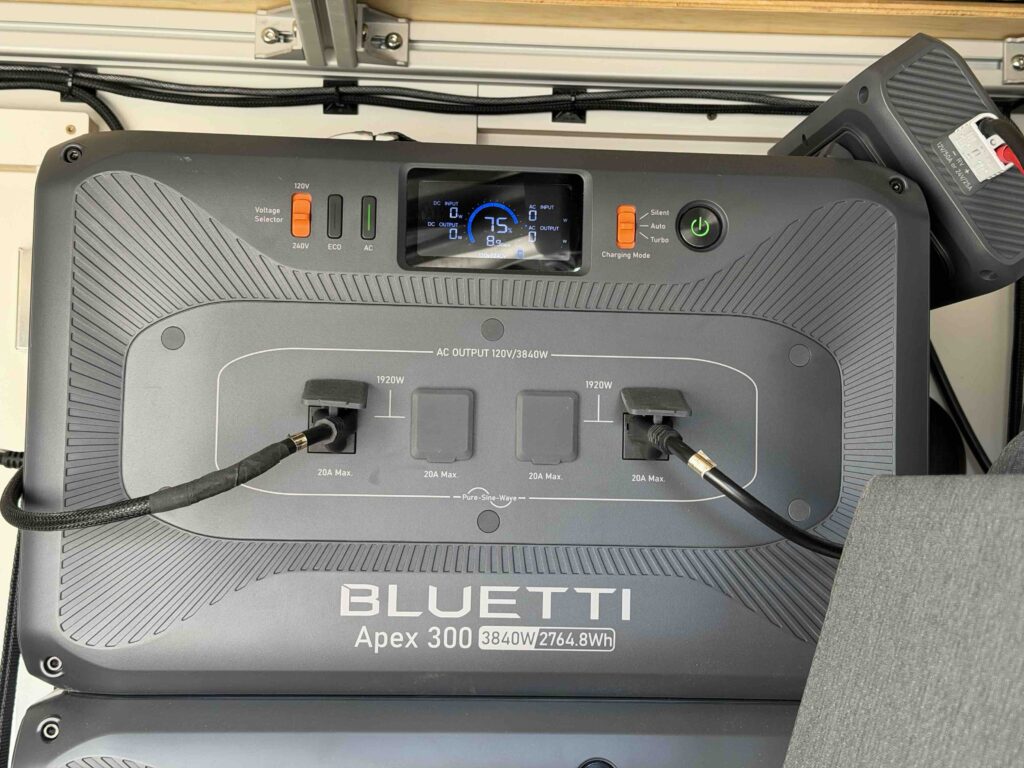 Bluetti Apex 300